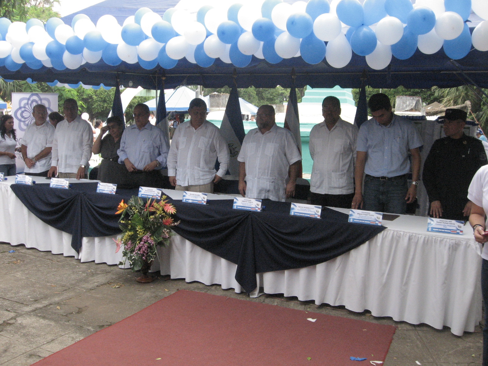 Parque Dr. Antonio Rosales, San Miguel. Acto de celebración del mes cívico en su 190º aniversario de la Independencia Centroamericana. 